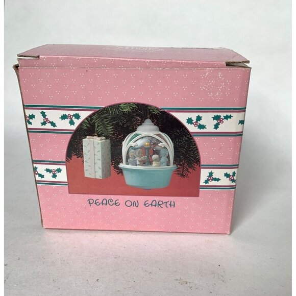 Precious Moments Peace on Earth Lighted Christmas Ornament New in Box - Picture 1 of 4